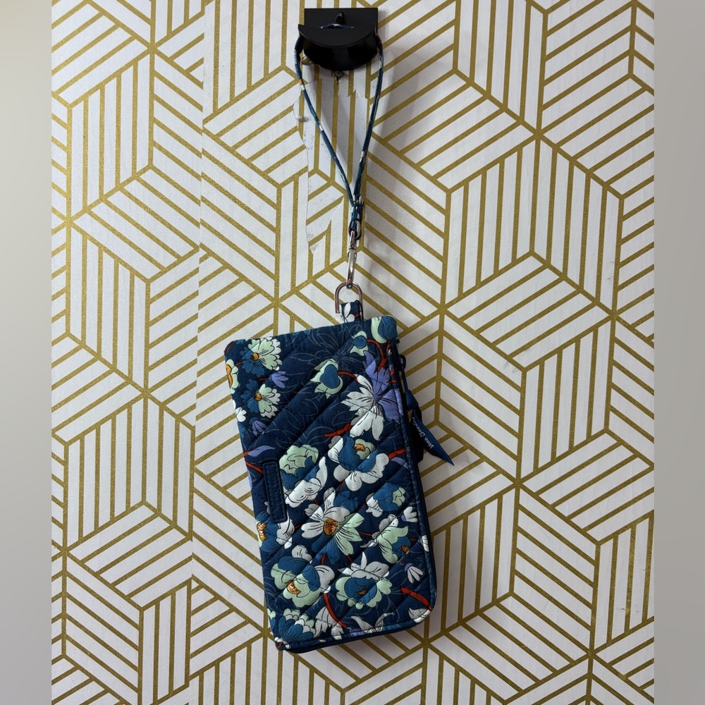Vera Bradley Navy Floral Quilted Wristlet Wallet